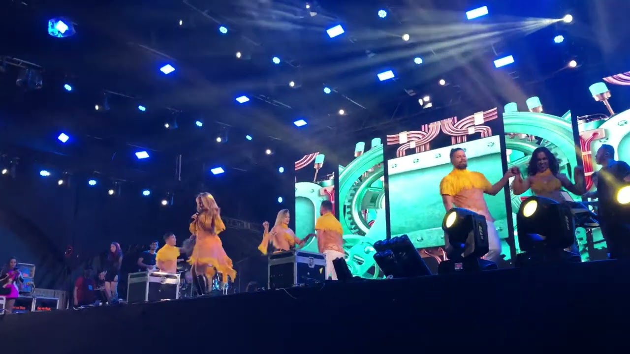 Show Joelma em Santa Luzia 22/06/2023.  Primeiro bloco