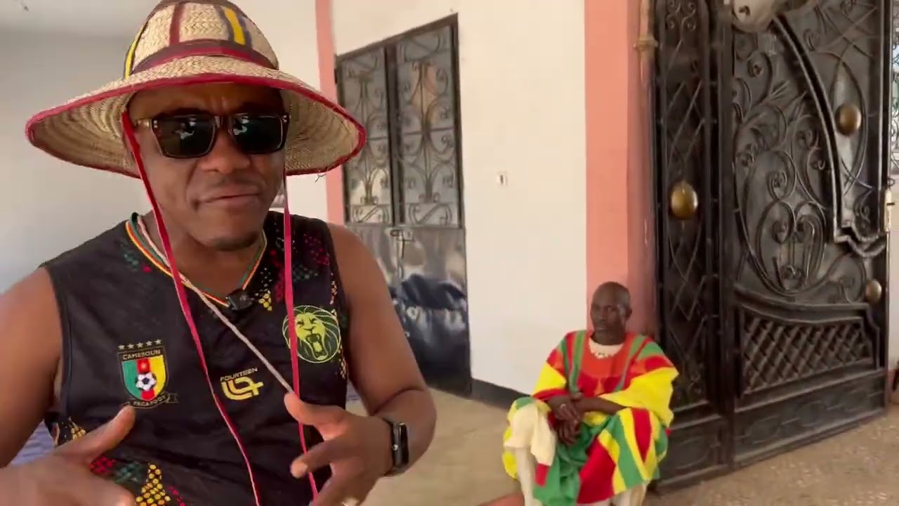 Jacques Bertrand MANG CHEZ LE LAMIDA de MAROUA.