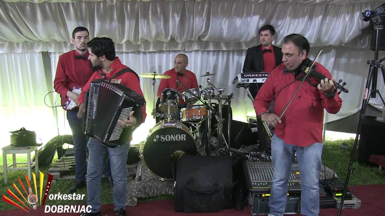 Srpska Kola Orkestar Dobrnjac - Splet lepih srpskih kola  (Barajevo 2016)