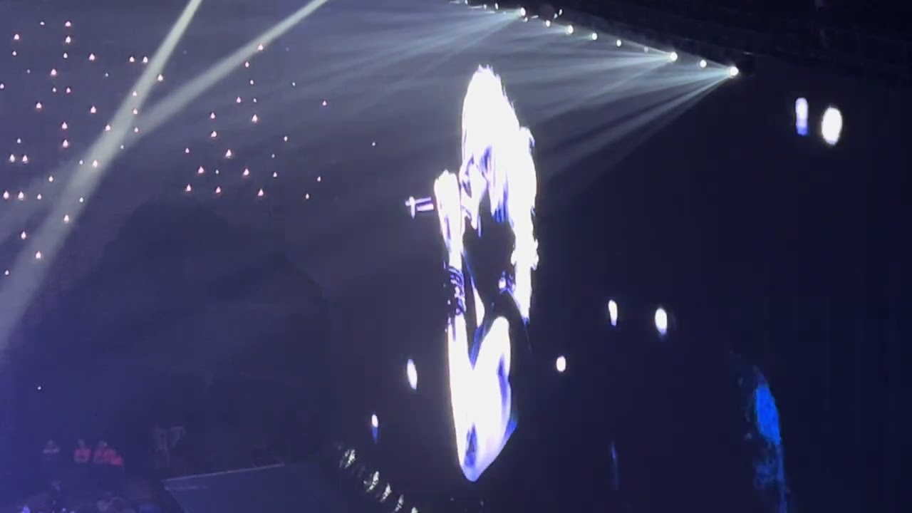 Extrait - J’ai demandé à la lune - Indochine Arena tour vague 2 Paris 5 
