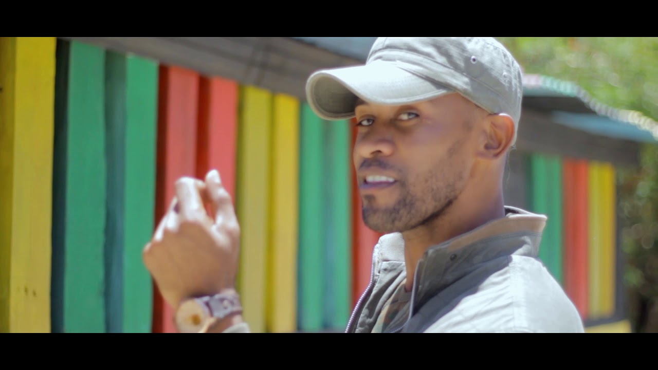 Edo vanillo - Samy mamoha gny vavany (CLIP OFFICIAL 2021)