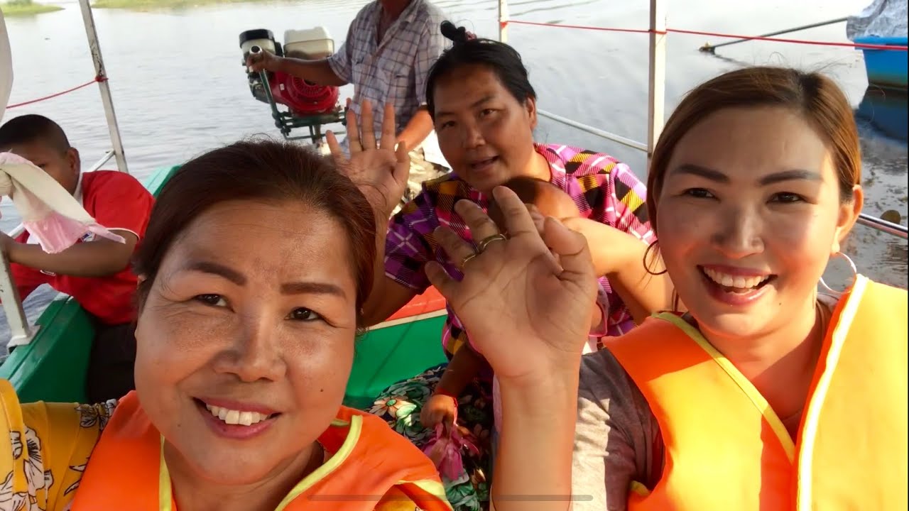 เที่ยวชมทะเลบัวแดง กับพี่น้องหลานสาวจร้า อุดรธานี