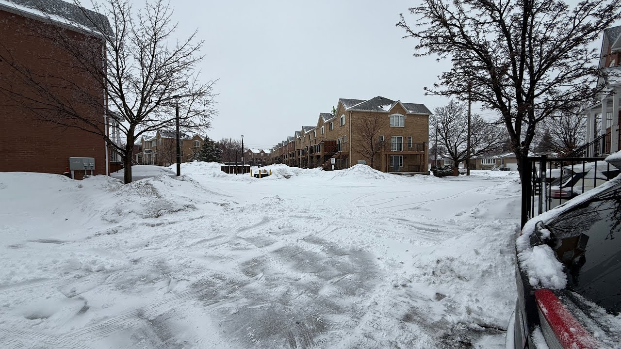 Snow Storm hits Toronto