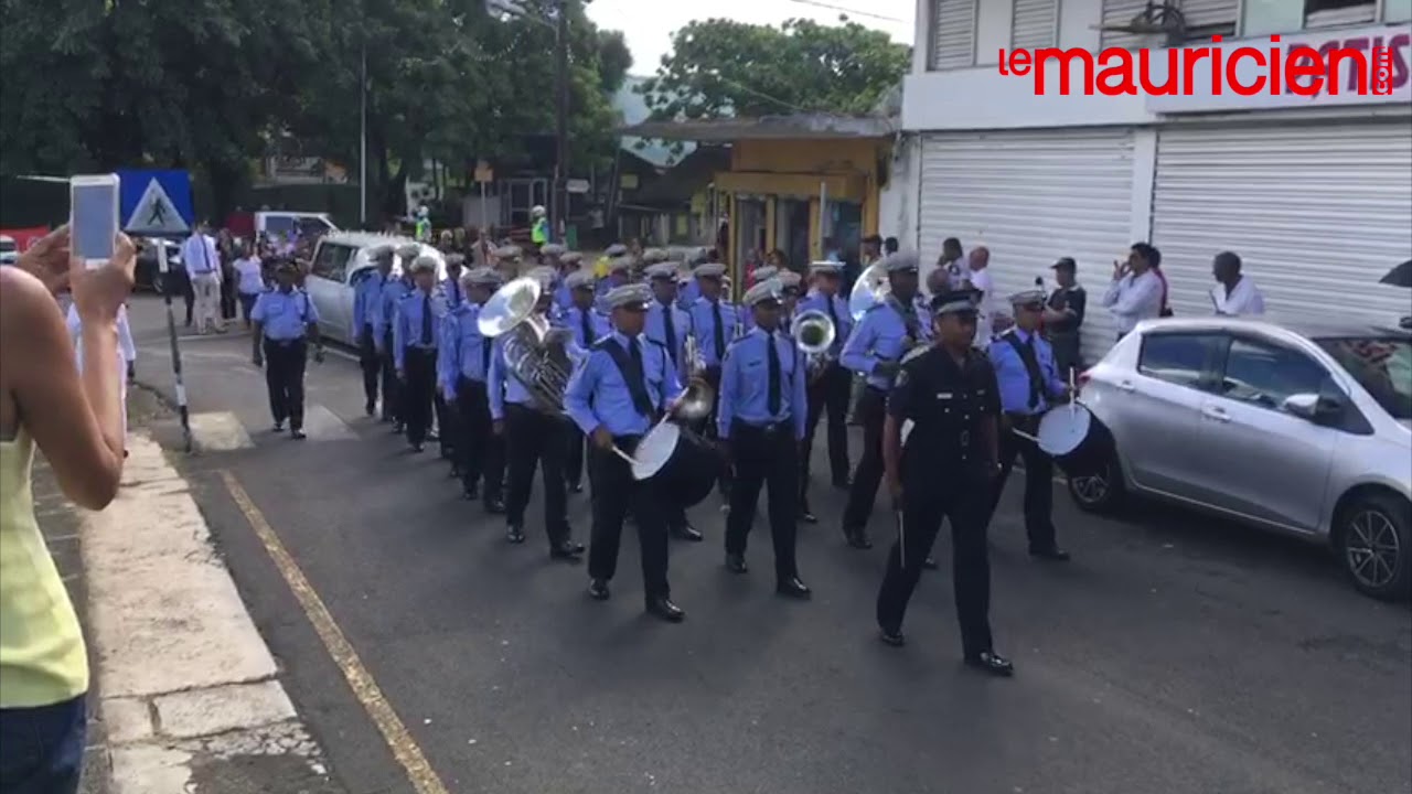 Funérailles : hommage de la police à l’ex-CP André Feillafé