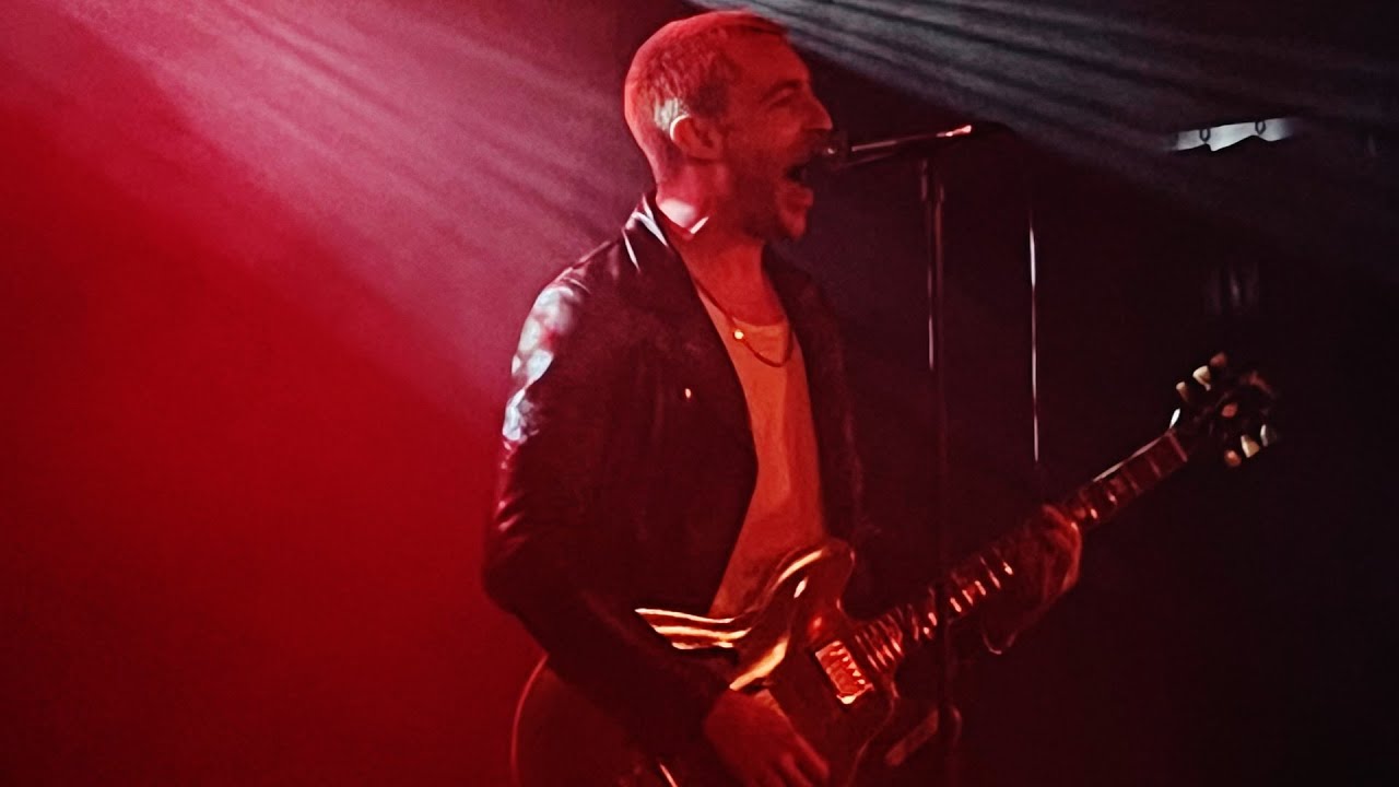 Miles Kane - Troubled Son (Live)