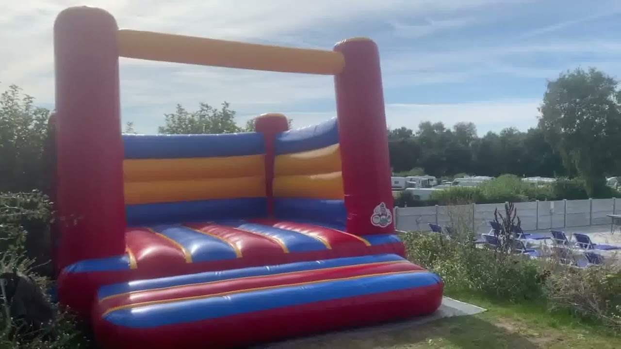 Dronningmølle Strand Camping og Feriehuse