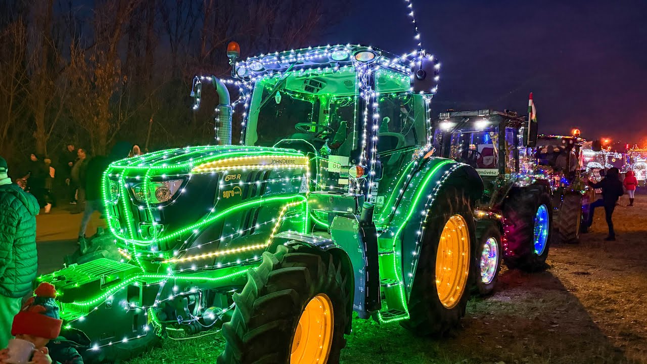 Рождественский парад 🎄 Дунавече / Апостаг | Легкий трактор 🚨🚜