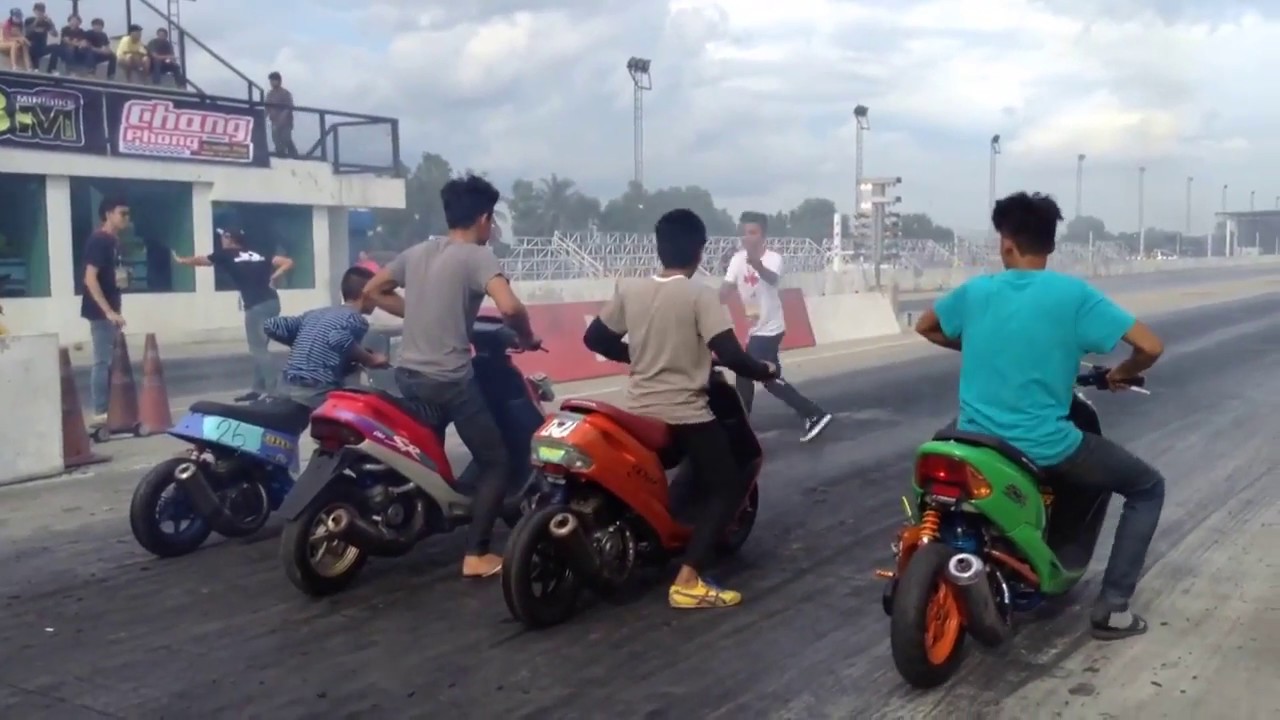 รถป๊อบแง๊ดแง๊ด // 50CC dio zx jog honda yamaha