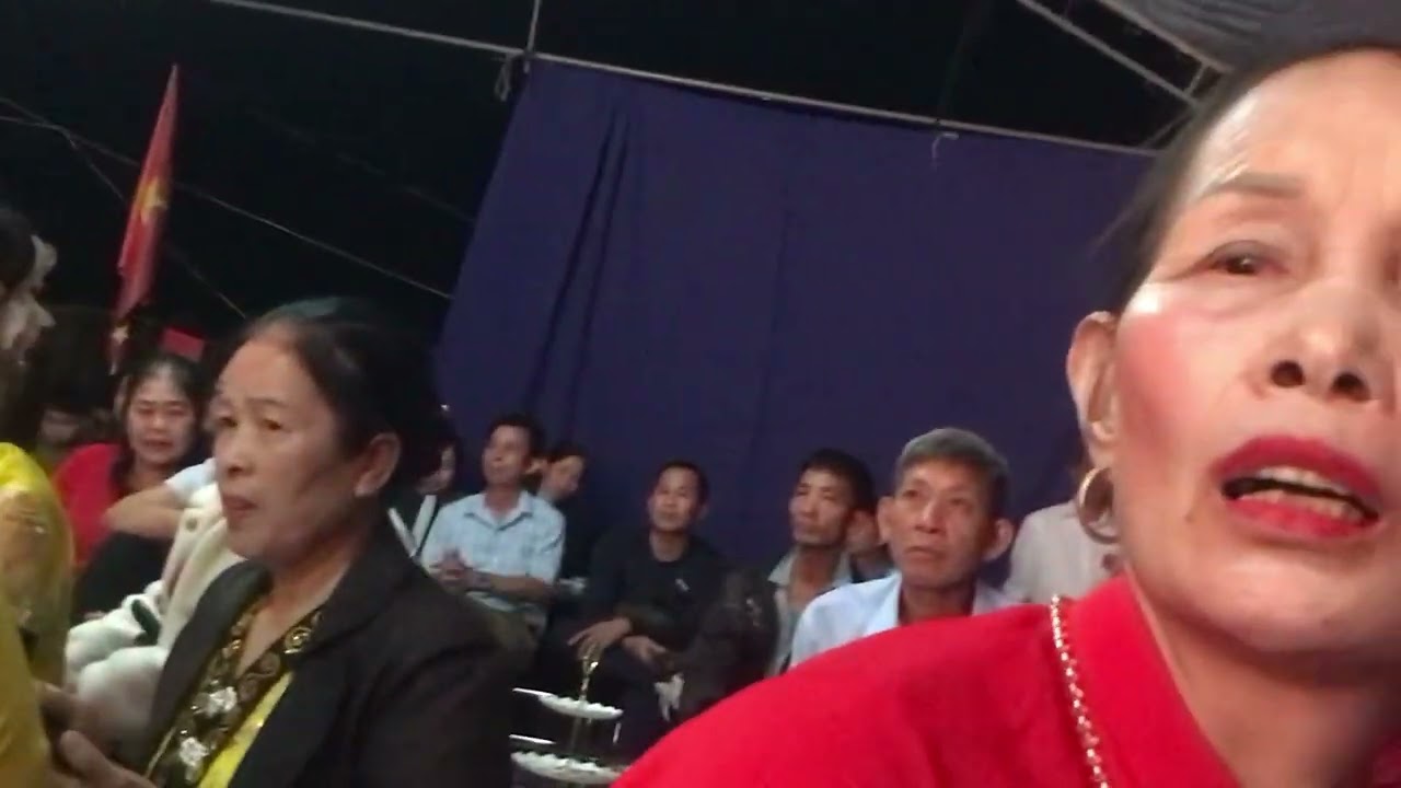 Hai quê cs THUÝ HẬU trình bầy 