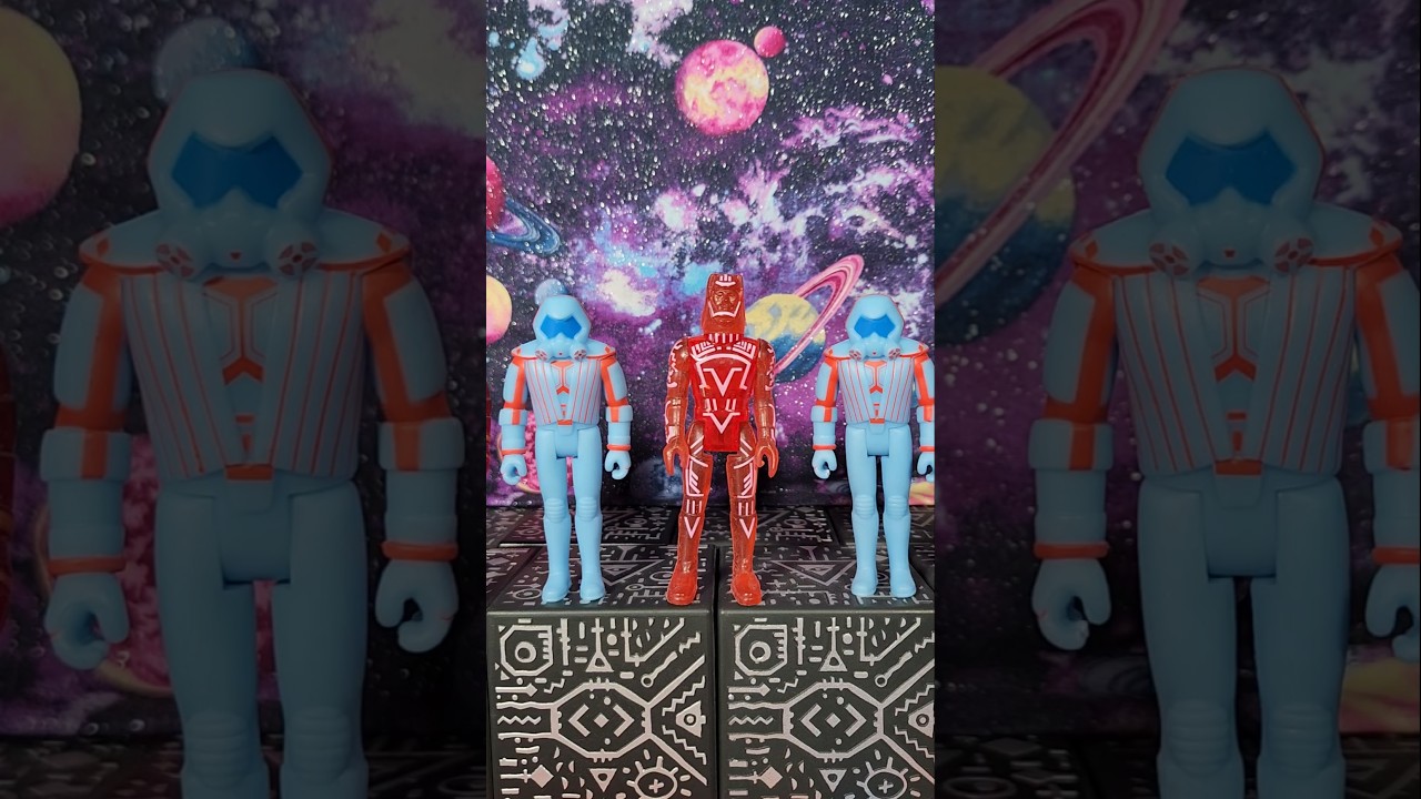 Фигурка воина Трона из серии Super 7 
