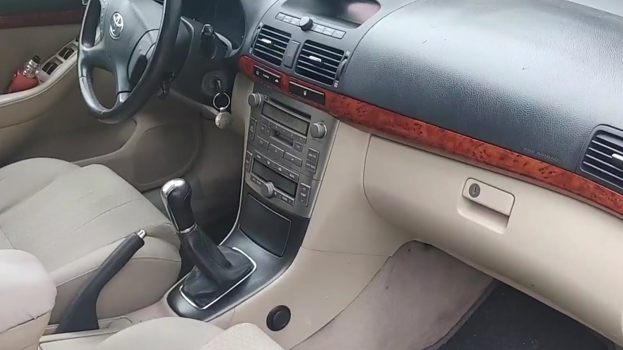 Toyota Avensis T25 demontaż deski rozdzielczej naprawa obiegu zamkniętego