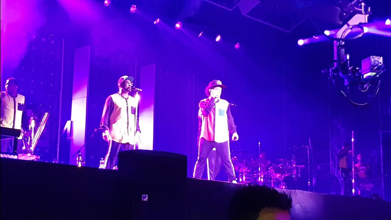 Calling All My Lovelies & Chunky - Bruno Mars - Monterrey 2018