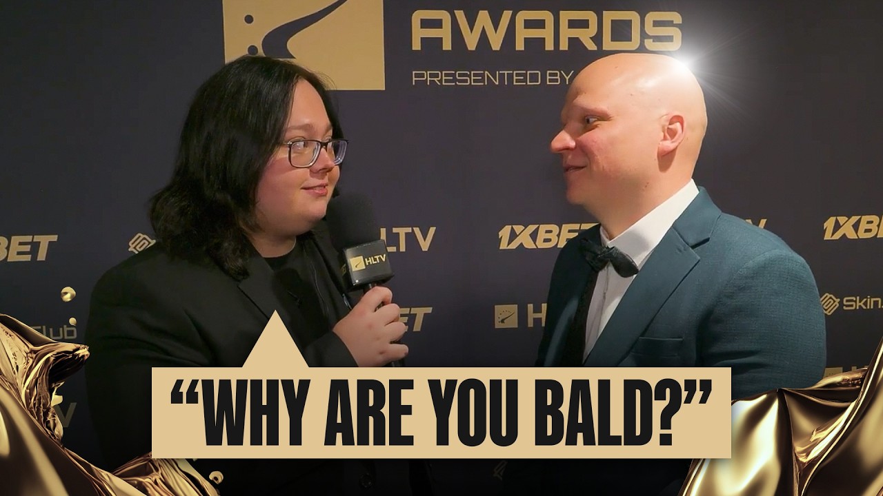 magixx asking hard-hitting questions at HLTV Awards 2025