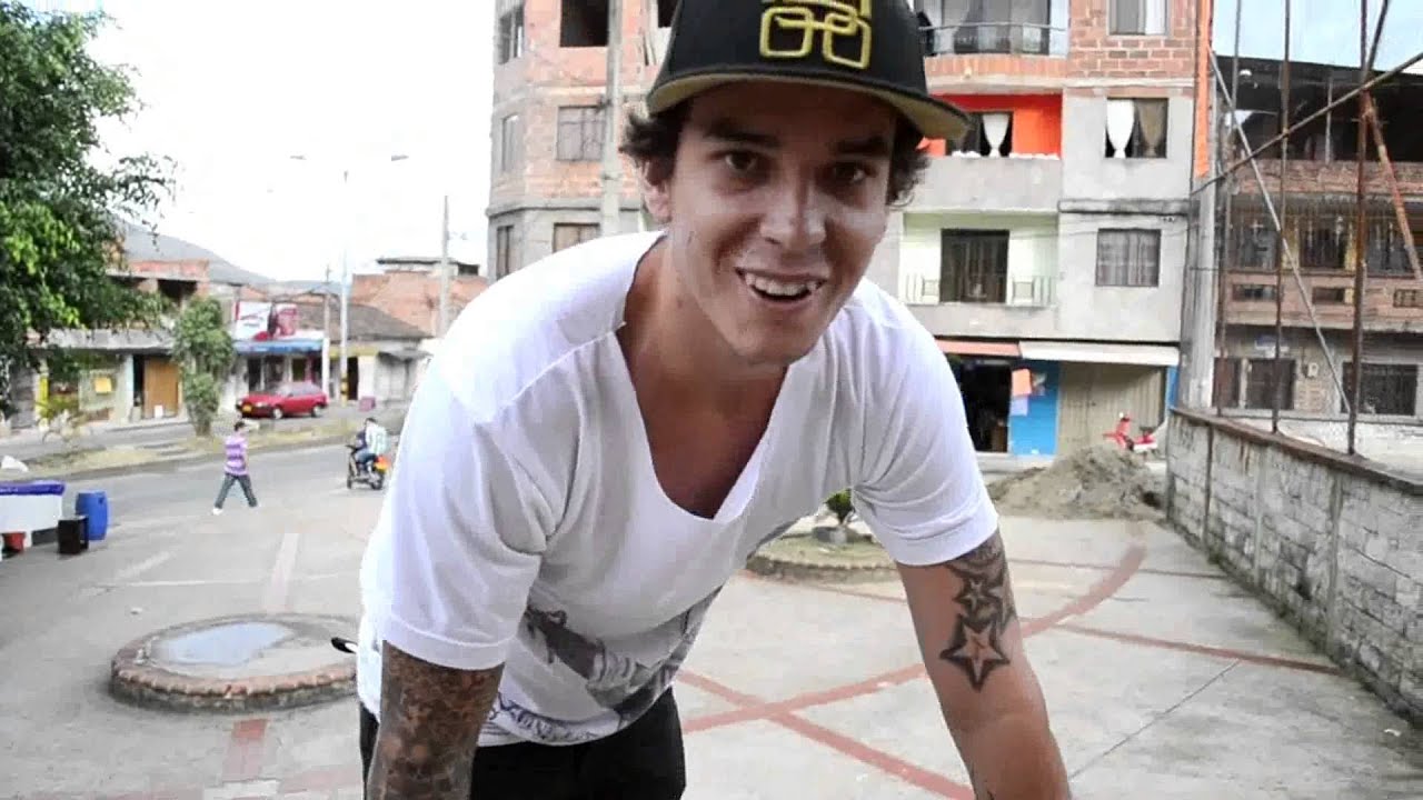 OJOBMX   Como hacer can on ball con Santiago Muñoz