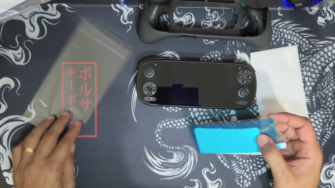 Retroid Pocket 6 - Aplicando a película