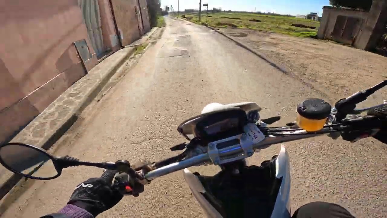 SWM 500 MOTARD | 🤩 COS'è, UN BEL GIRETTO ? 😎 Sì, IN 2K !