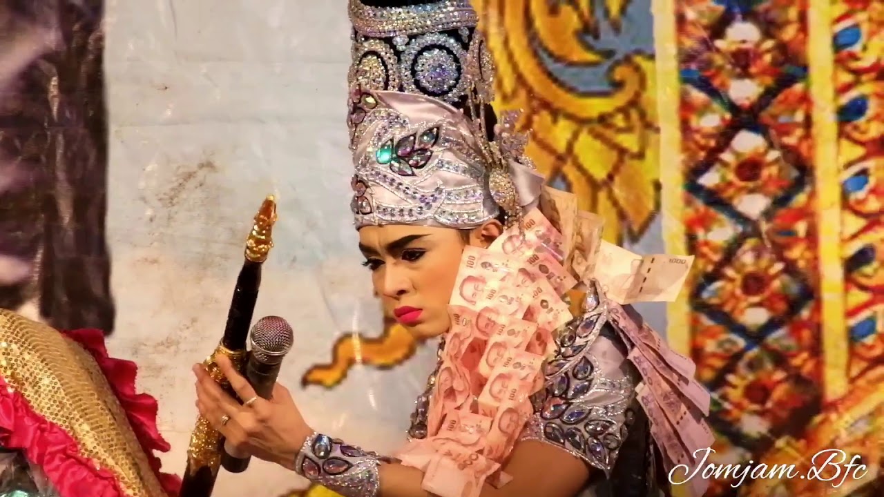 ก้มลงกราบพระบิดา กลอนนี้เคยฟังแต่แบงค์ร้อง ไม่คิดว่าวันนี้จะได้ฟังเบลล์ร้อง คณะขวัญใจมาลัยนาค