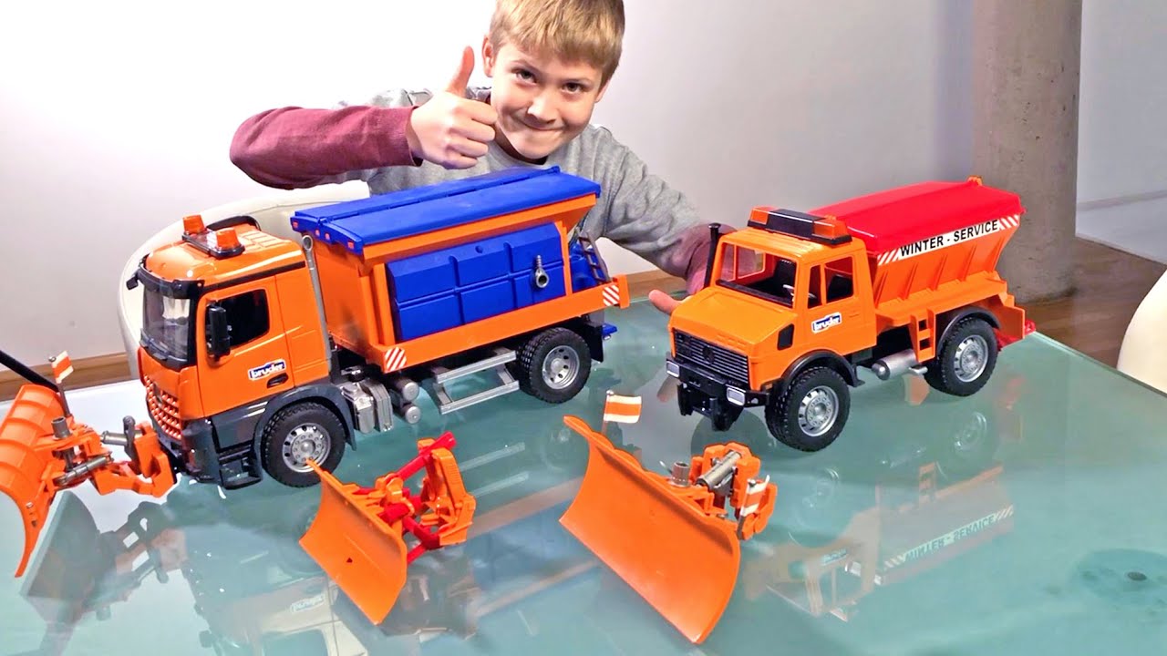 BRUDER TRUCKS Unimog Winterdienst REVIEW Jack Jack