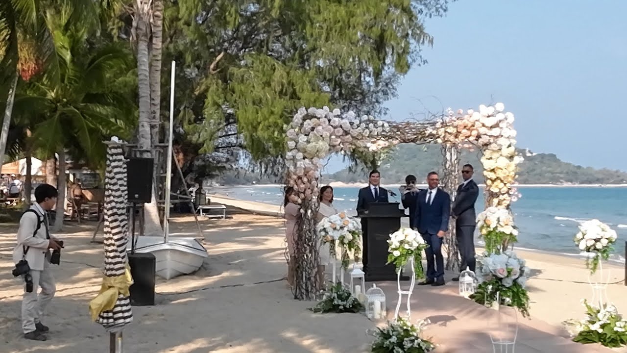From the Wedding to Bobbys vacation