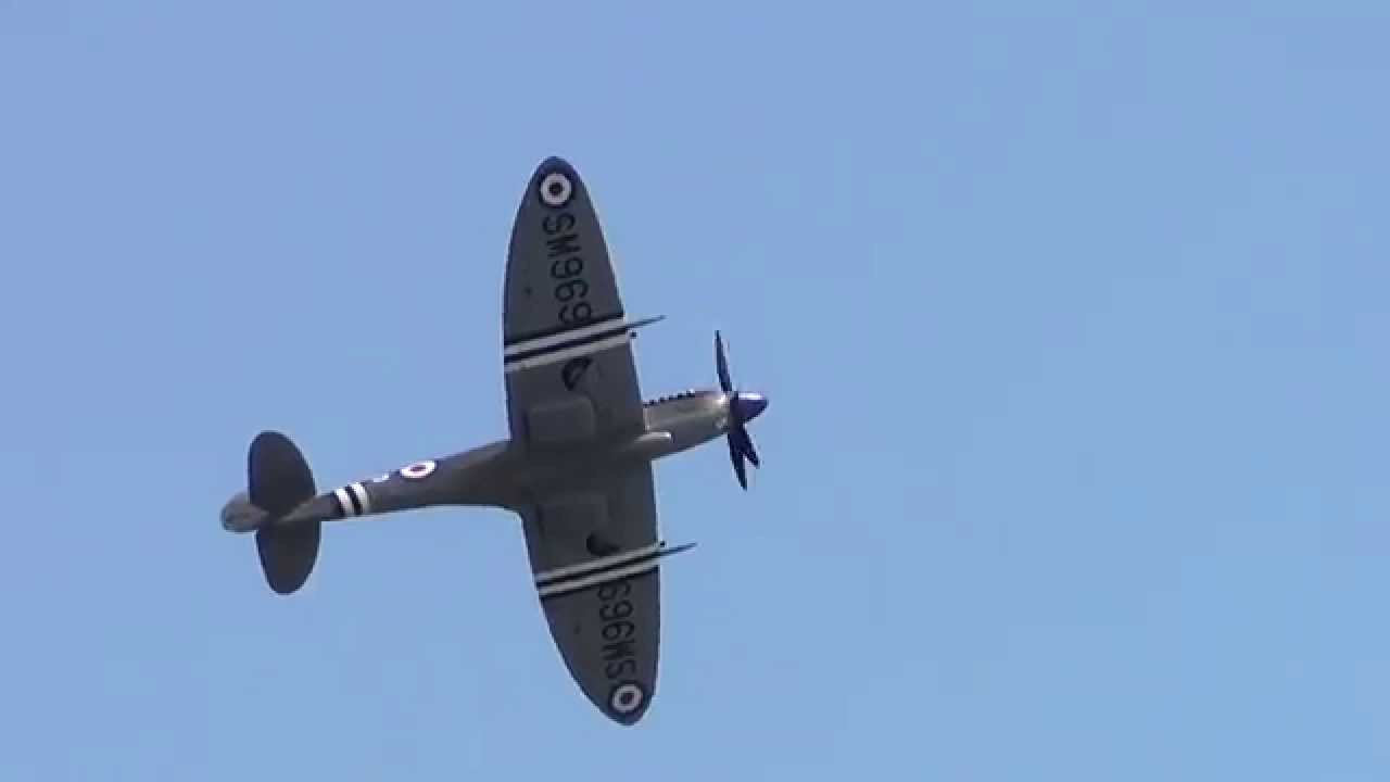 thunder over the boardwalk 2014-british spitfire