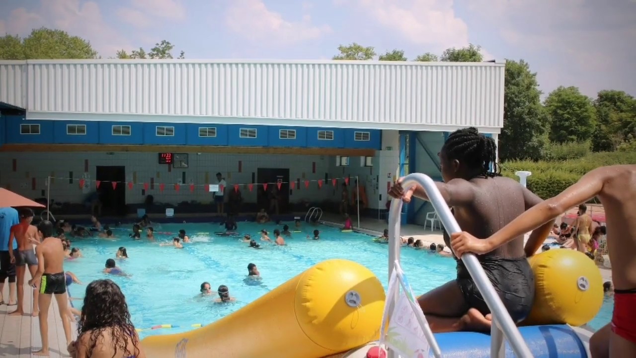 La piscine Jacques Monquaut de Trappes-en-Yvelines