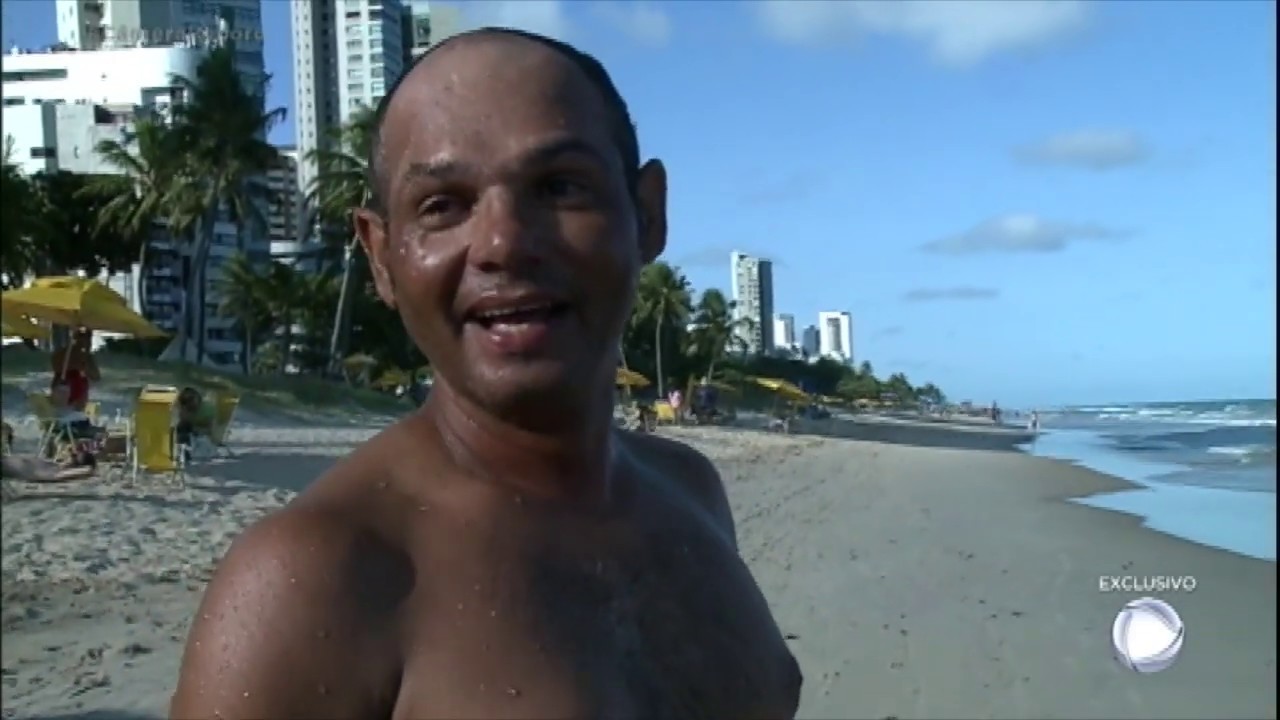 Ataques de tubarão mudam a rotina e assustam banhistas em Recife (PE)