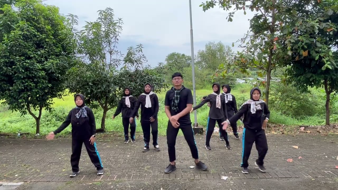 AM  | Eightseven | Apapun tapi bukan SKJ Senam Irama Kelompok 8 Carveloz
