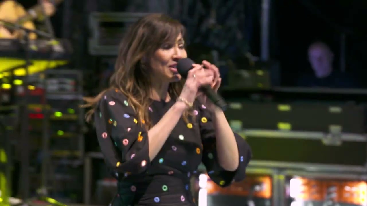 Natalie Imbruglia Performing 'Torn' at LeeStock 2023
