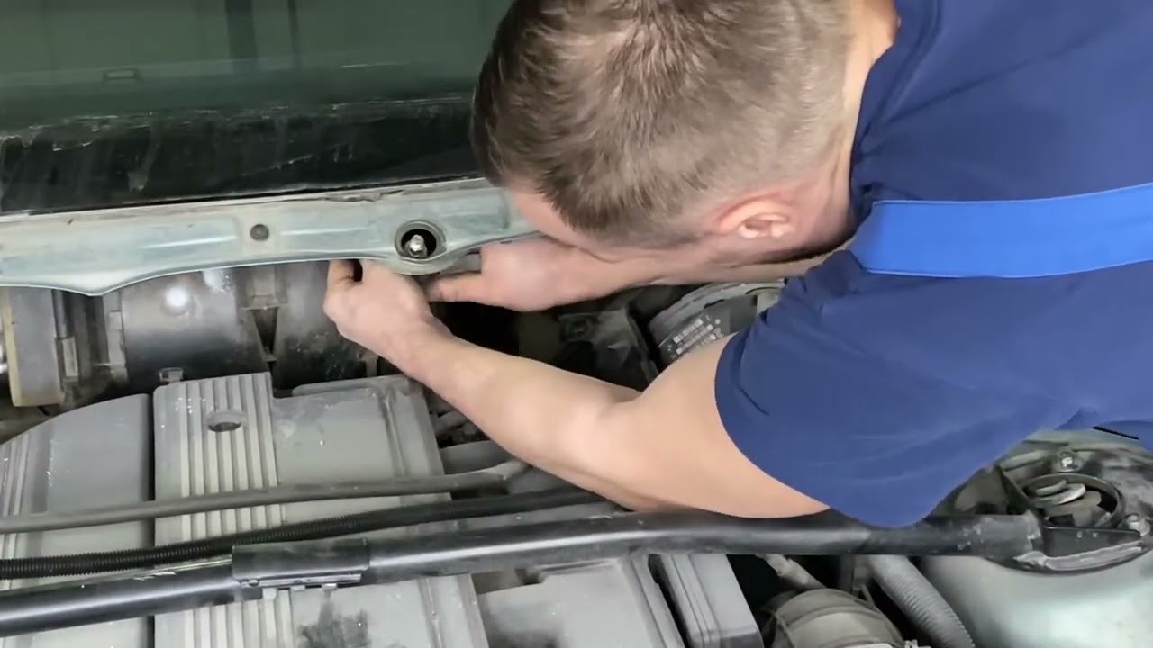 BMW 3er e46 Трапеция дворников замена,ремонт!
