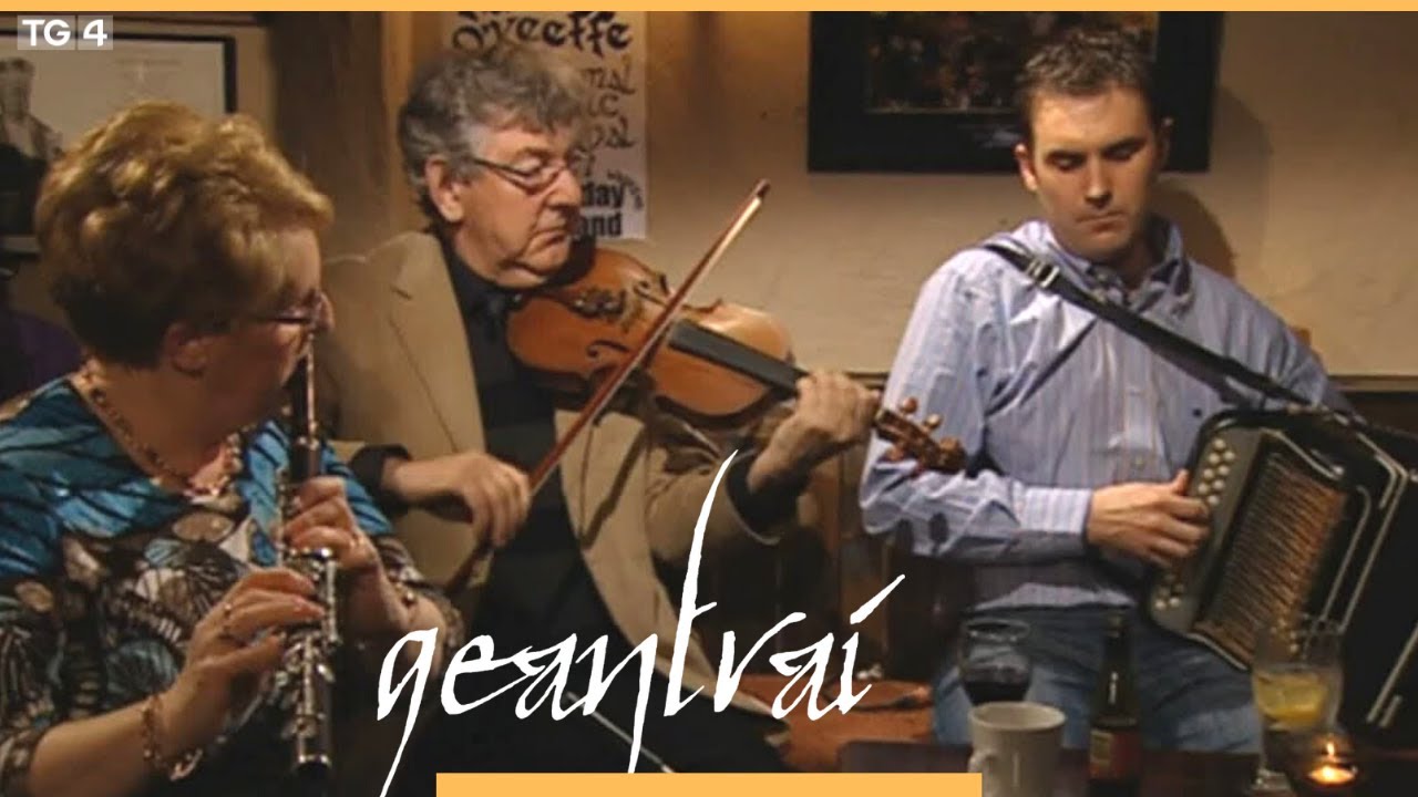 Nicky McAuliffe, Anne McAuliffe & Paudie O'Connor| Tigh Browne, Oileán Ciarraí | Geantraí 2012 | TG4