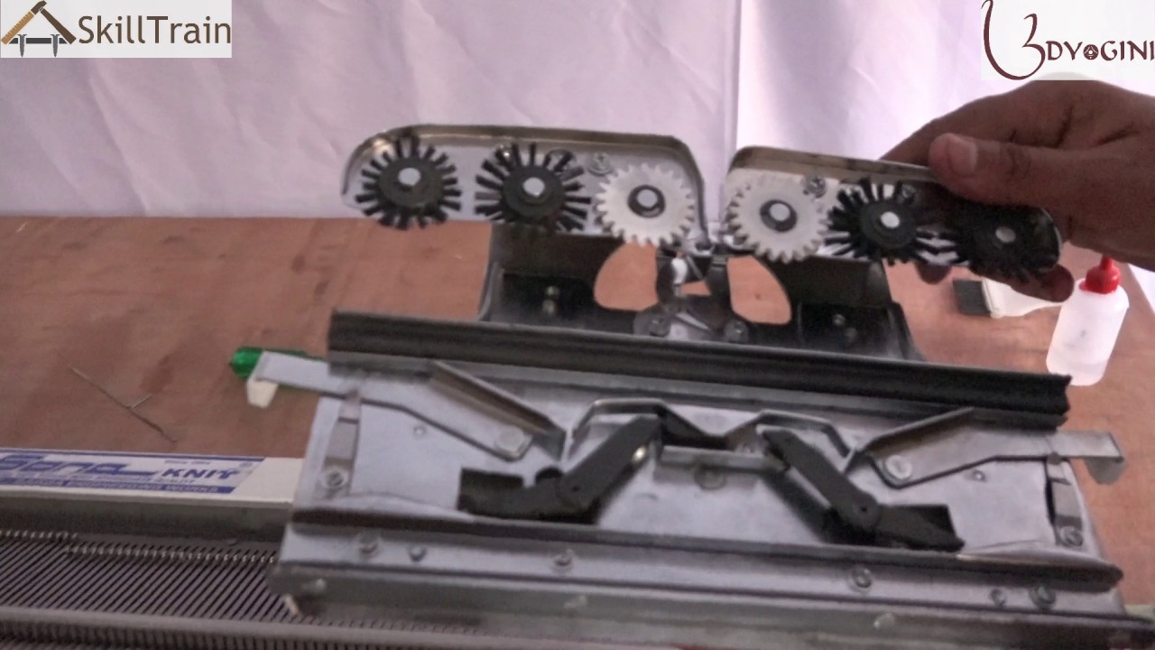 Maintenance of a hand knitting machine
