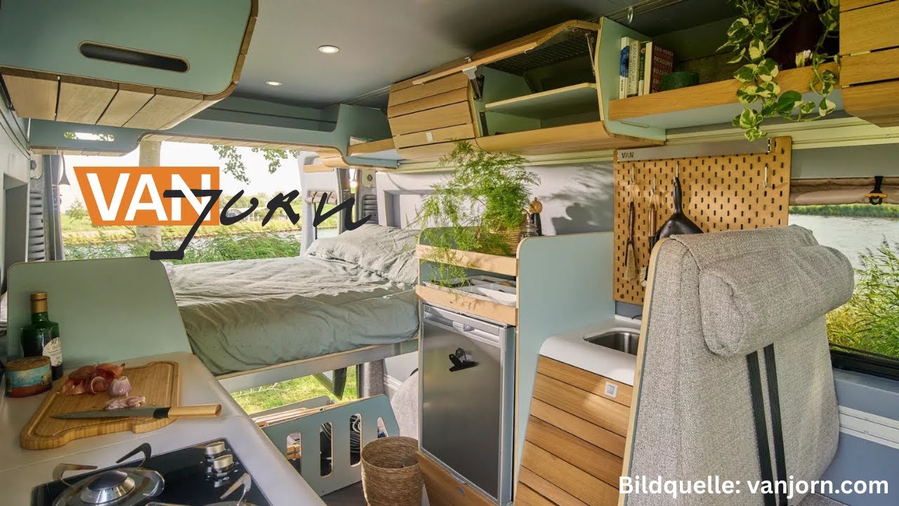 Selbst geplanter VAN von VAN-Jorn I Jetzt auch mit Elektro-Van I Caravan Salon 2025 I MoMa Camp