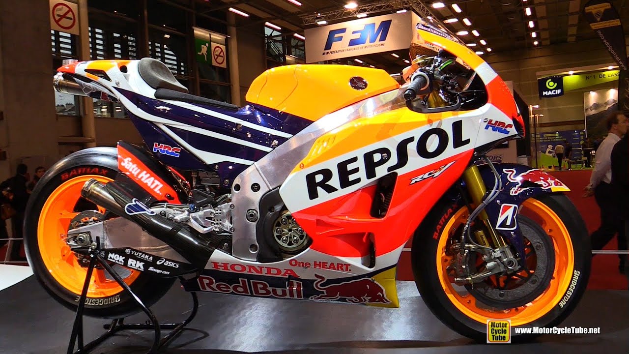 2015 Honda RCV213V Moto GP Dani Pedrosa #26 Racing Bike - Walkaround - 2015 Salon Moto Paris