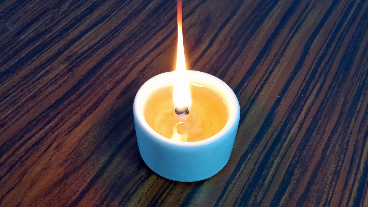 Como Fazer uma Lamparina de Óleo de Cozinha Super Simples (Vela de Óleo)