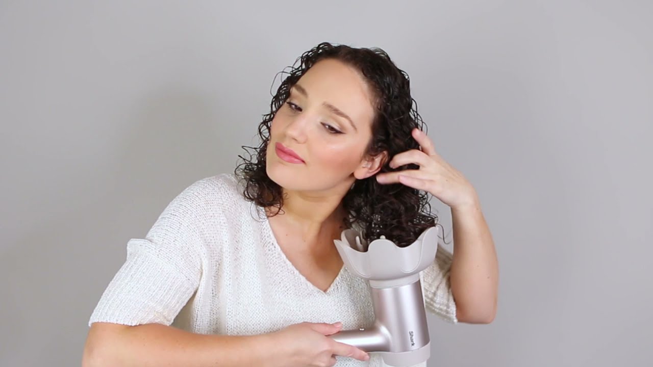 Hair Dryer | Diffusing Curly Hair (Shark HyperAIR&trade; IQ Curl Defining Diffuser)