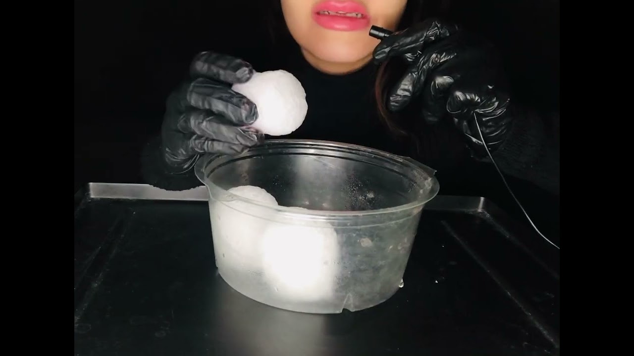 ASMR HUGE SHAVED ICE SNOWBALLS#asmriceeating #satiafying #crunchy #iceeating #hardice #asmrsounds❄️