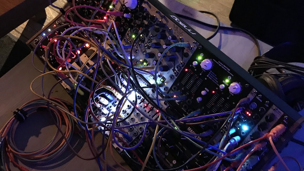 Molten Modular 25 - Top tips for performing live with Eurorack