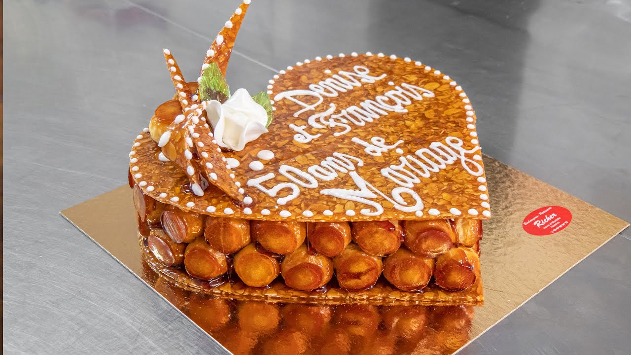 Pièce montée coeur en choux et nougatine - Pâtissier professionnel
