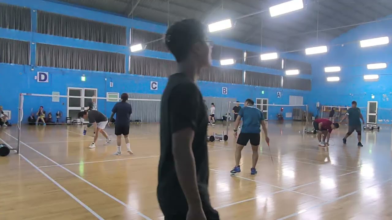二四羽球隊2/3-8 佑莉,德豪Vs Yang,斯理