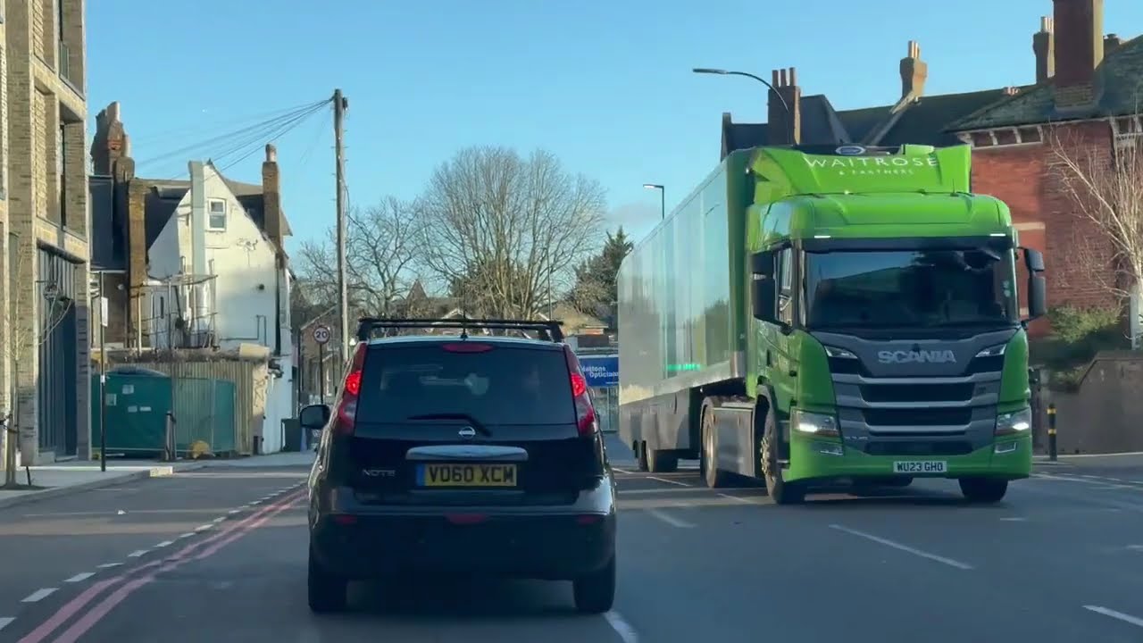 Dulwich Road - Horniman Museum to Forest Hill Station