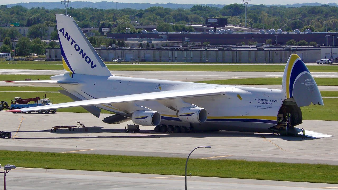 [4K] Antonov 124 MULTICAM Arrival + UNLOADING at MSP Airport
