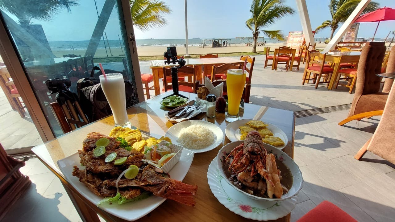 Restaurante Manglares del Pacifico, Playa las Palmas, Esmeraldas, EC, 4k 60fps HDR GoPro10