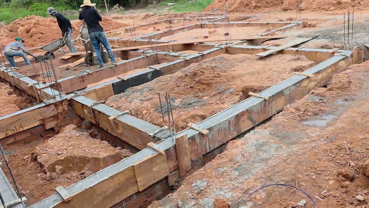 TERMINARAM A FUNDAÇÃO DA NOSSA CASA | DIÁRIO DE OBRA | MINHA CASA MINHA VIDA 