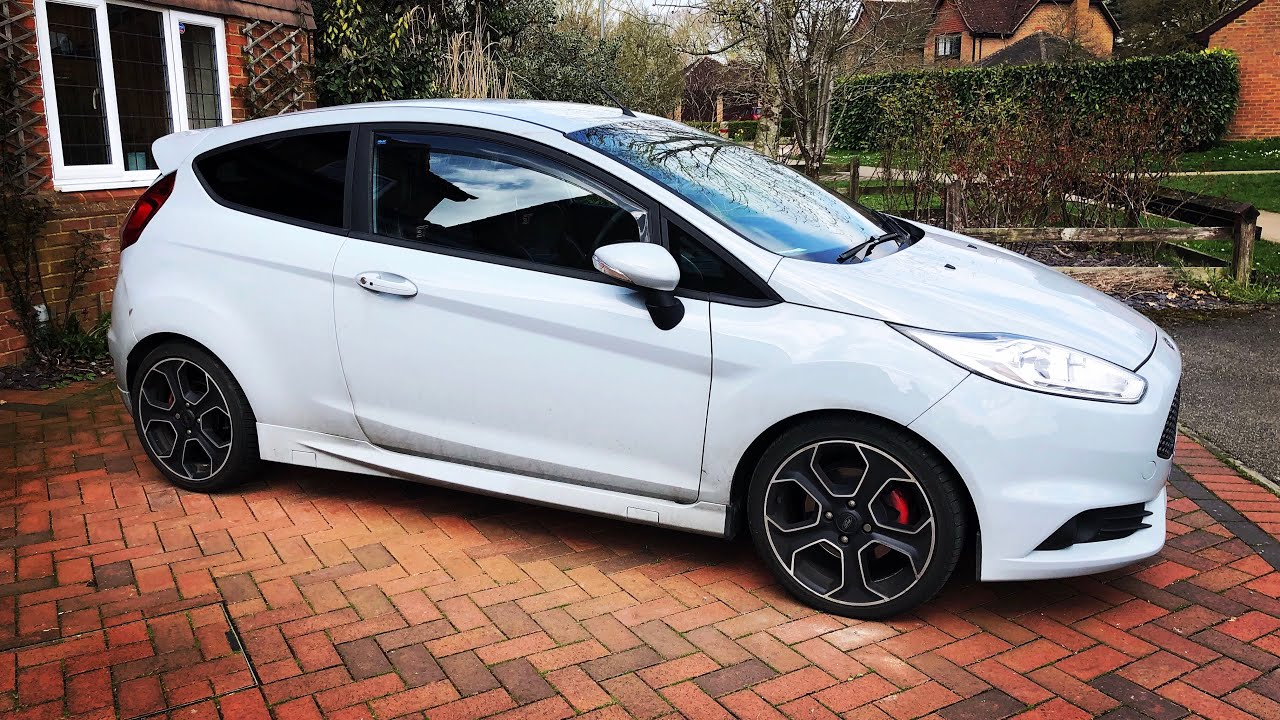 TOP 3 THINGS I LOVE ABOUT MY FORD FIESTA ST200
