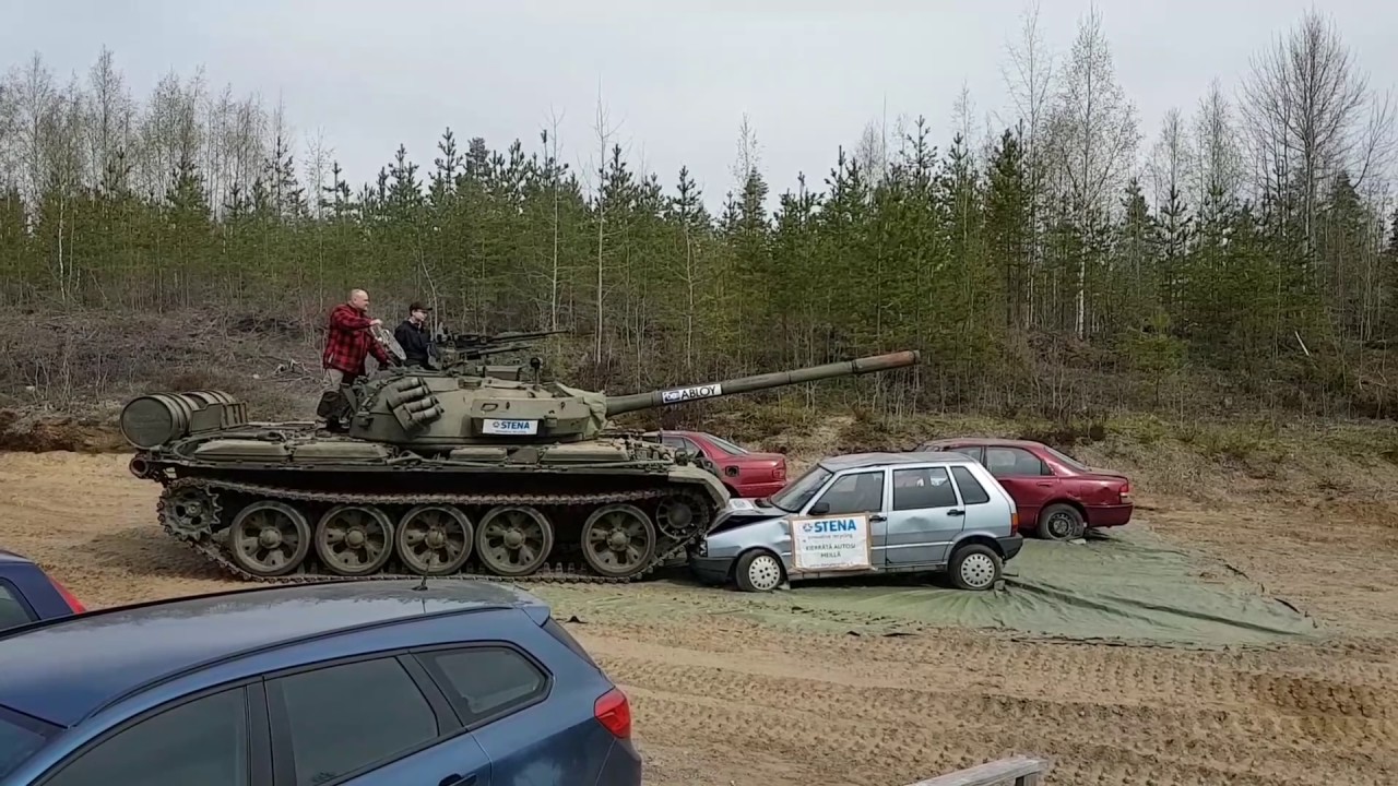 T-55 vs Fiat Ritmo