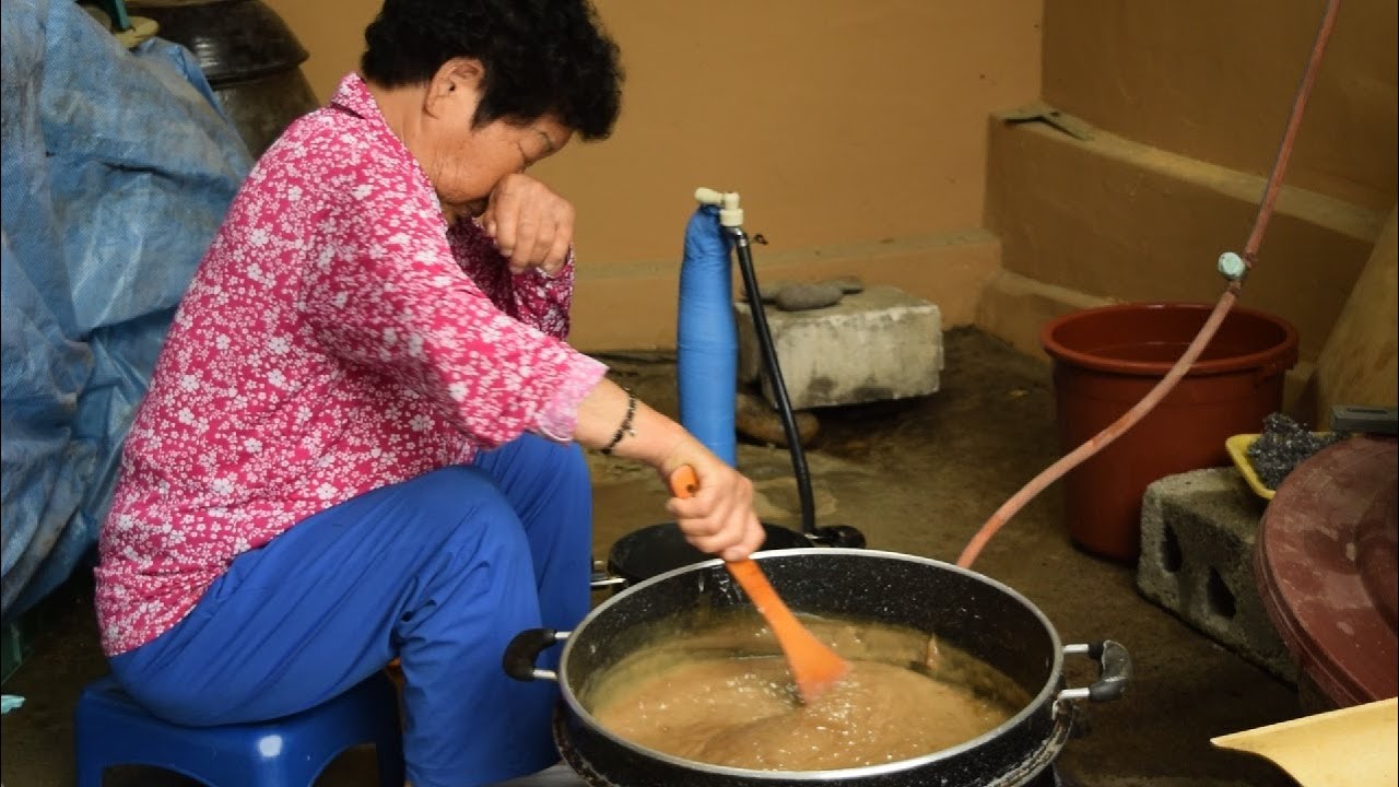 400번 저어서 만든 도토리묵, 그리고 묵을 보면 생각나는 한 사람... | 시골할매