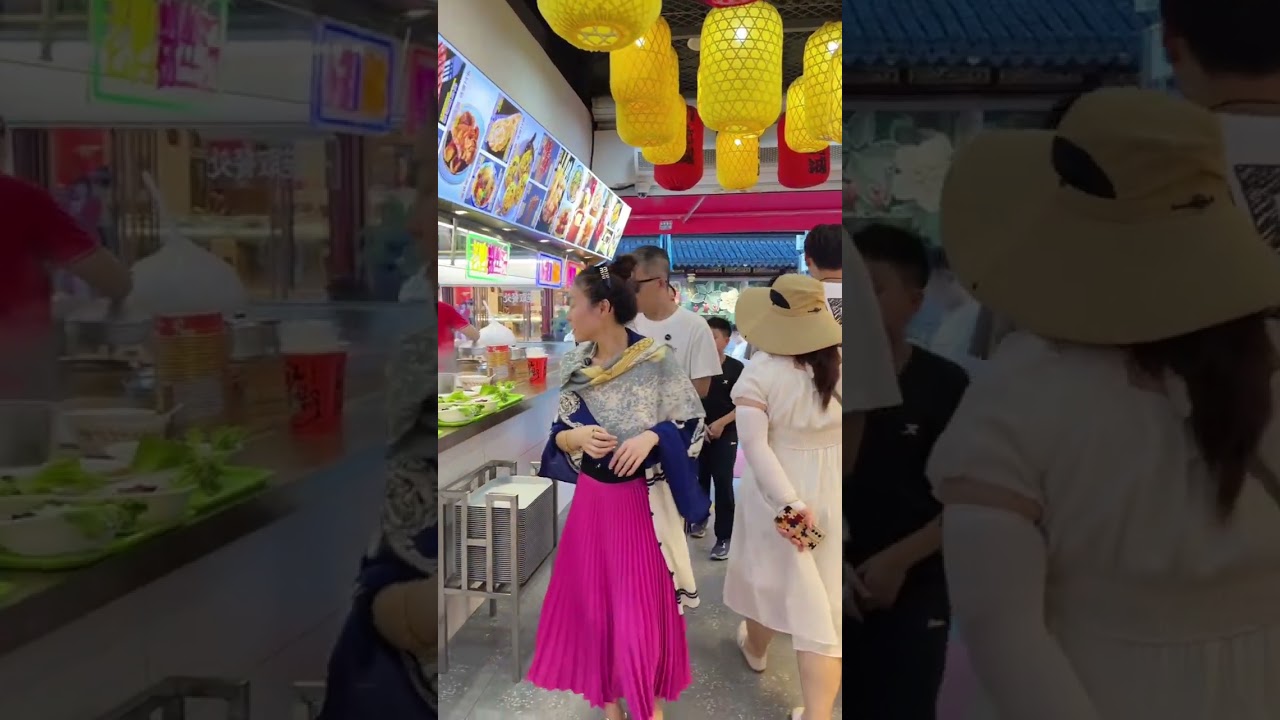 人与人的相遇一定是有很大缘分才会遇见，不知不觉我拥有了这么多的家人，千言万语感恩感谢，这次旅行也让我更加将定了我的想法，我要为大家做点什么#记录真实生活 #日常vlog @抖音小助手