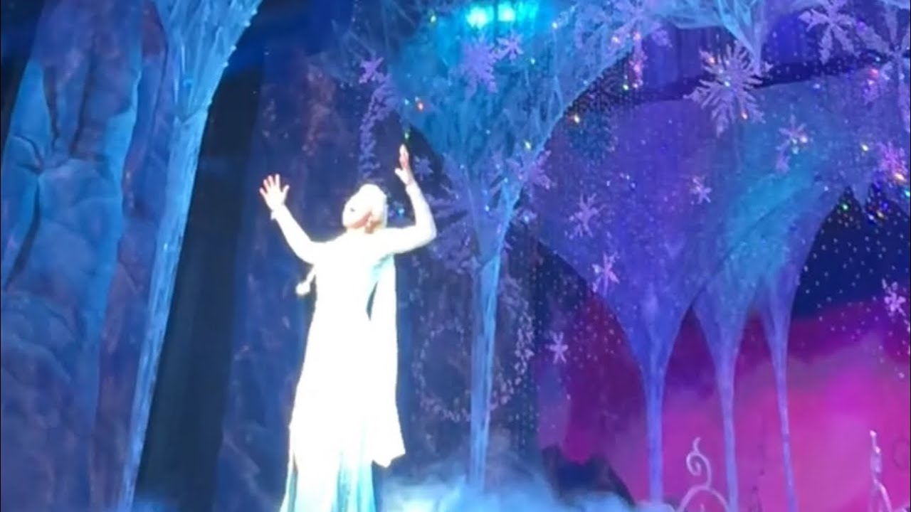 Let it go - Caroline Bowman - Frozen the musical North American tour #frozenmusical #frozen