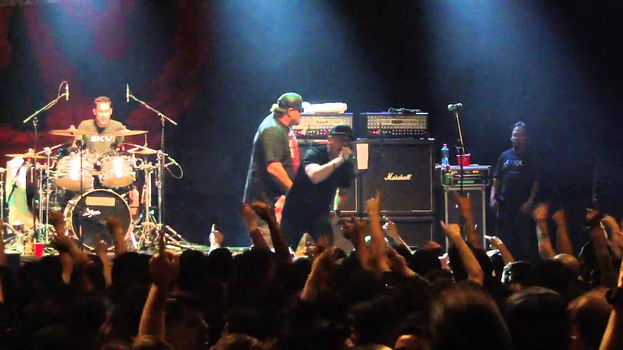 Pennywise - Fight Till You Die (Teatro Cariola, Santiago, 2015)