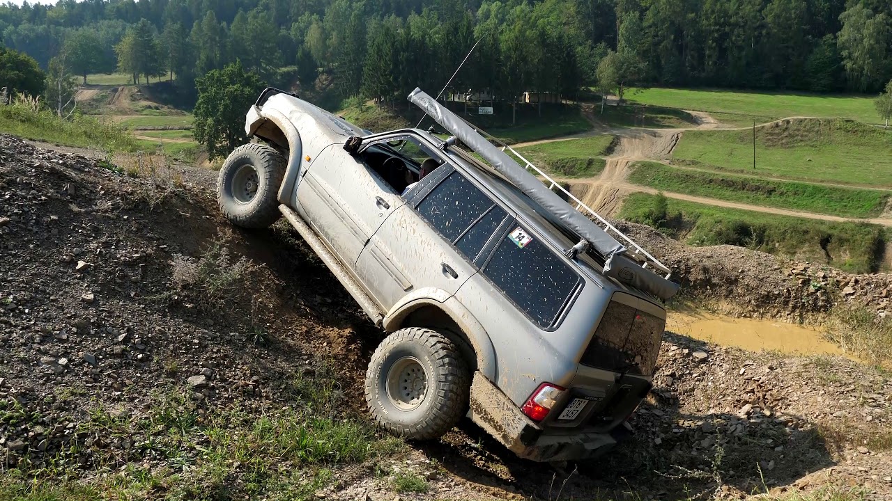 4x4 light offroad Nissan Patrol GR Y61 3.0l DDTi and GR Y61 2.8l RD28ETi in Mohelnice Czech (4K).